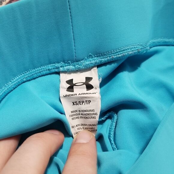 Under Armour Spanx/Shorts    - Picture 3 of 3